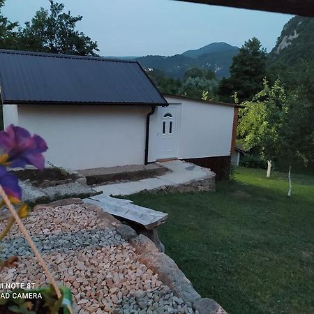 Lenilenii Bungalows ไยเซ ภายนอก รูปภาพ
